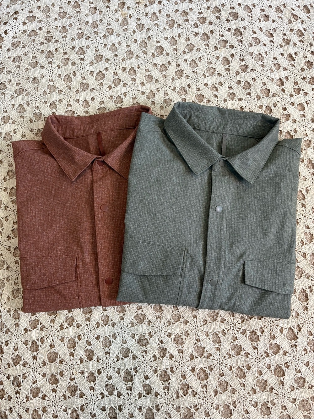 Lululemon Men’s Bundle of 2 Long Sleeve Airing Easy Button Downs Size Large(?)